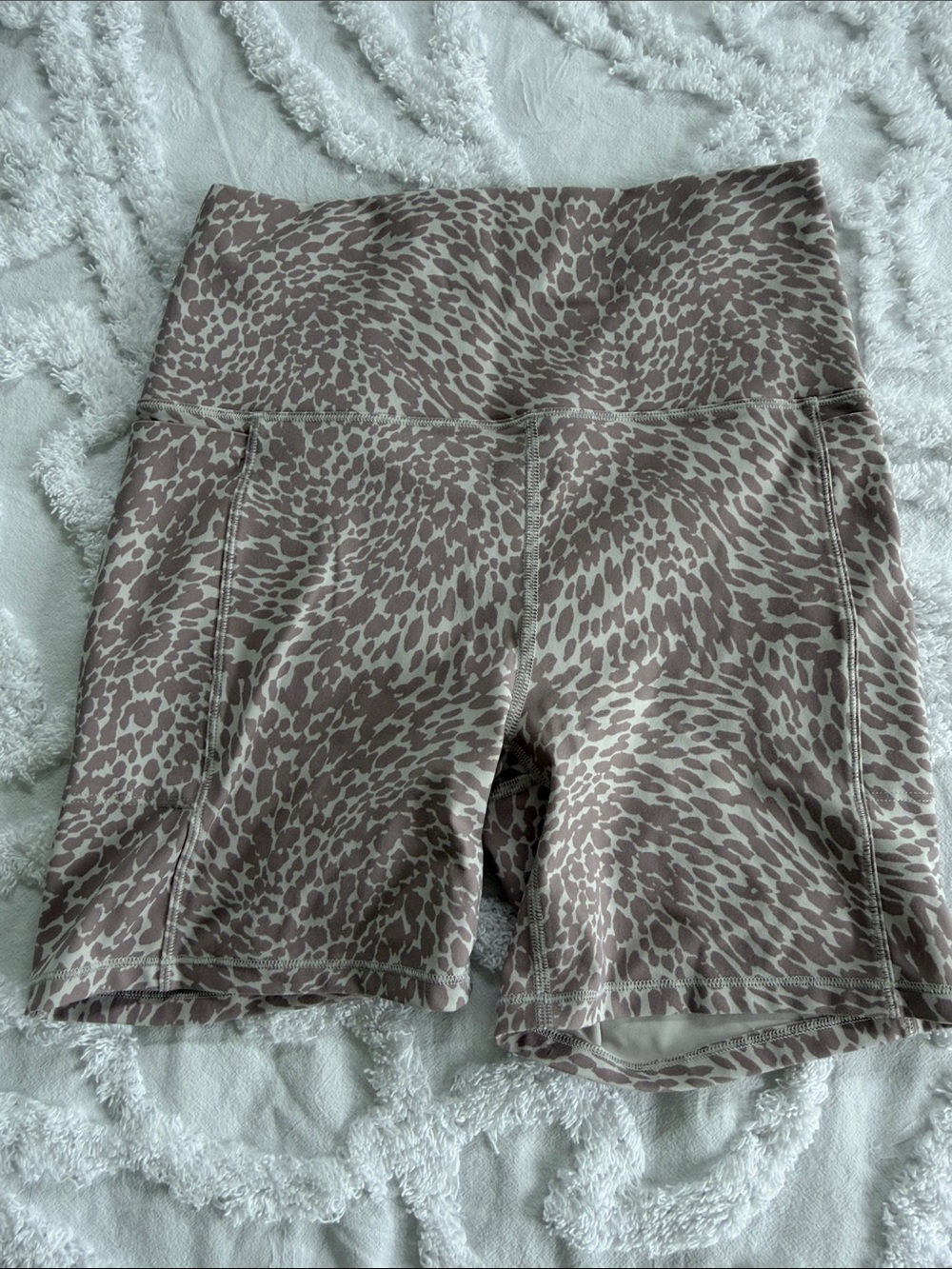 Vuori Studio Pocket Shorts - Salt Blurred Torrent - Small